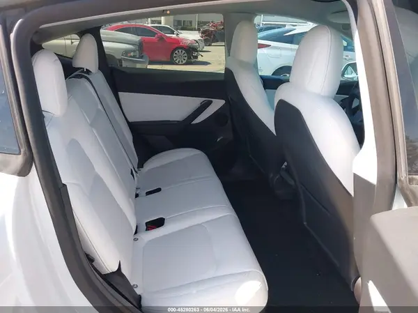 7SAYGDEF3NF513158 2022 TESLA MODEL Y - Image 8