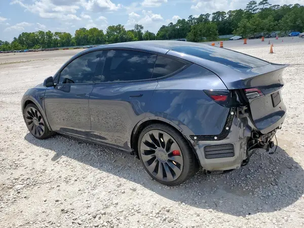 7SAYGDEF3NF530218 2022 TESLA MODEL Y - Image 2