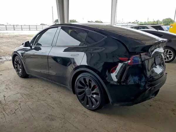 7SAYGDEF3NF531353 2022 TESLA MODEL Y - Image 2