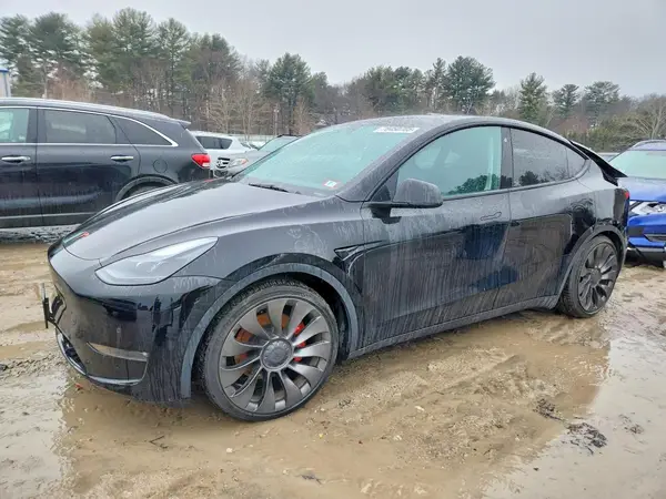 7SAYGDEF3NF532924 2022 TESLA MODEL Y - Image 1