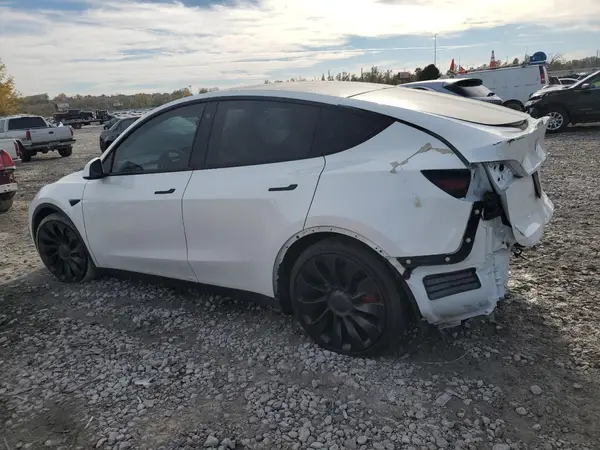 7SAYGDEF3NF538870 2022 TESLA MODEL Y - Image 2