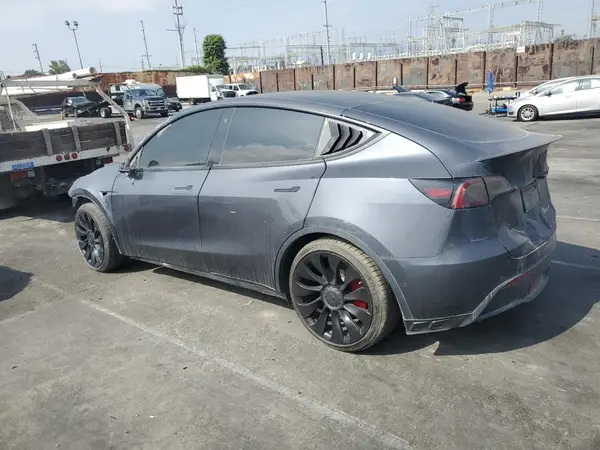 7SAYGDEF3NF547827 2022 TESLA MODEL Y - Image 2
