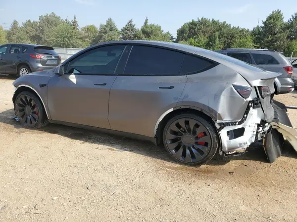 7SAYGDEF3NF551022 2022 TESLA MODEL Y - Image 2