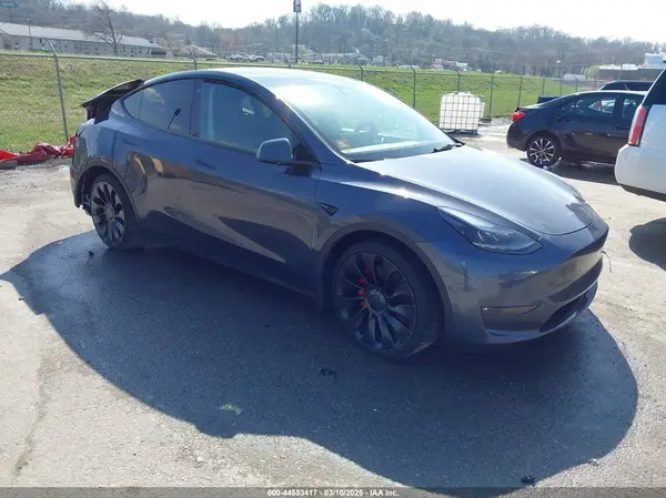 7SAYGDEF3NF551117 2022 TESLA MODEL Y - Image 1