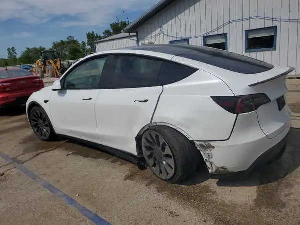 7SAYGDEF3NF554700 2022 TESLA MODEL Y - Image 2