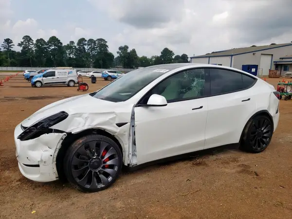 7SAYGDEF3NF557029 2022 TESLA MODEL Y - Image 1