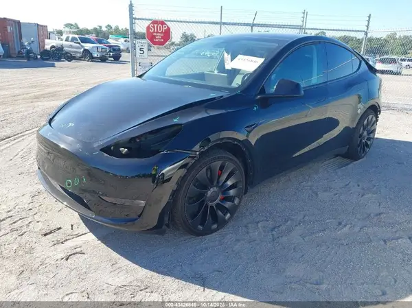 7SAYGDEF3NF557760 2022 TESLA MODEL Y - Image 2