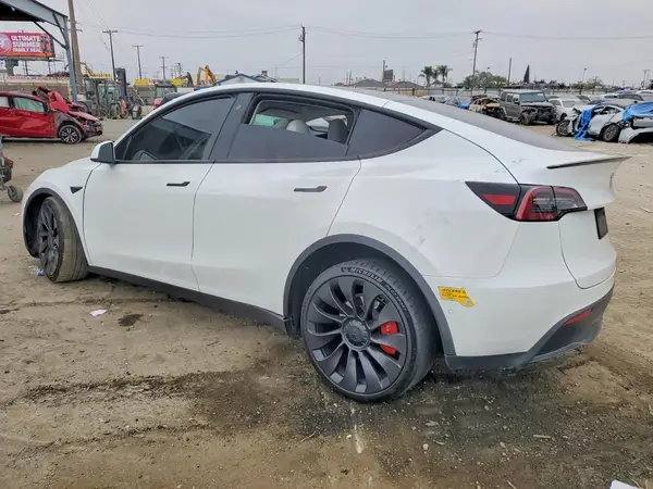7SAYGDEF3NF560870 2022 TESLA MODEL Y - Image 2