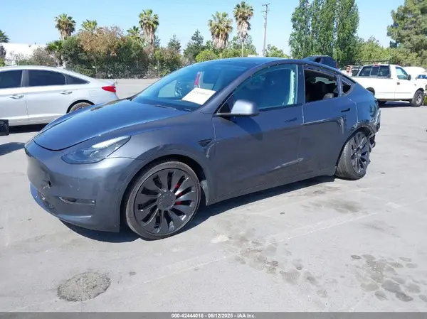 7SAYGDEF3NF563266 2022 TESLA MODEL Y - Image 2