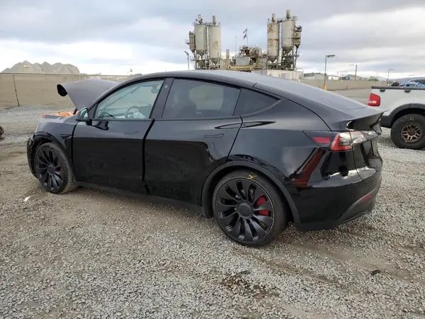 7SAYGDEF3NF563994 2022 TESLA MODEL Y - Image 2