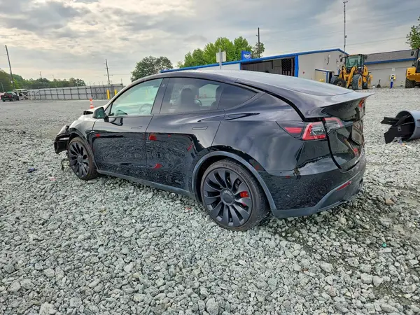 7SAYGDEF3PF602523 2023 TESLA MODEL Y - Image 2