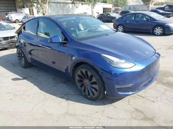 7SAYGDEF3PF624098 2023 TESLA MODEL Y - Image 1