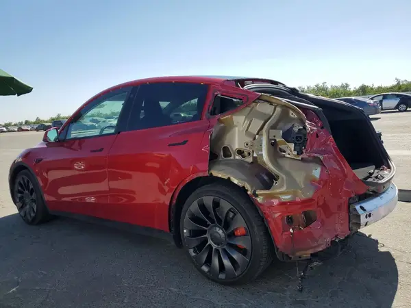 7SAYGDEF3PF669400 2023 TESLA MODEL Y - Image 2