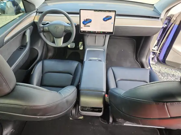 7SAYGDEF3PF758707 2023 TESLA MODEL Y - Image 8