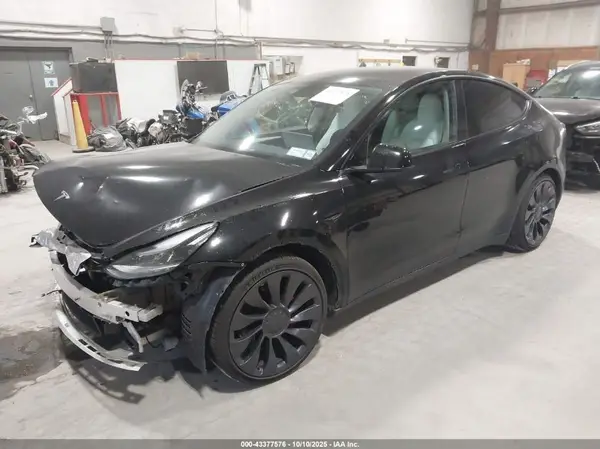 7SAYGDEF3PF772445 2023 TESLA MODEL Y - Image 2