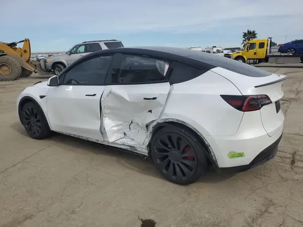 7SAYGDEF3PF785289 2023 TESLA MODEL Y - Image 2
