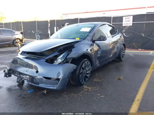 7SAYGDEF3PF785339 2023 TESLA MODEL Y - Image 2