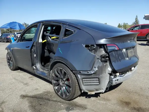 7SAYGDEF3PF864879 2023 TESLA MODEL Y - Image 2