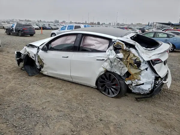 7SAYGDEF3PF893282 2023 TESLA MODEL Y - Image 2