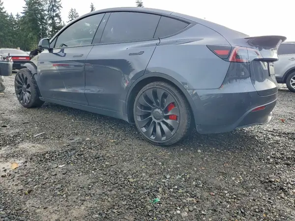 7SAYGDEF3PF903180 2023 TESLA MODEL Y - Image 2