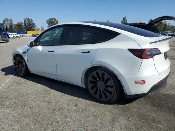 7SAYGDEF3PF921405 2023 TESLA MODEL Y - Image 2