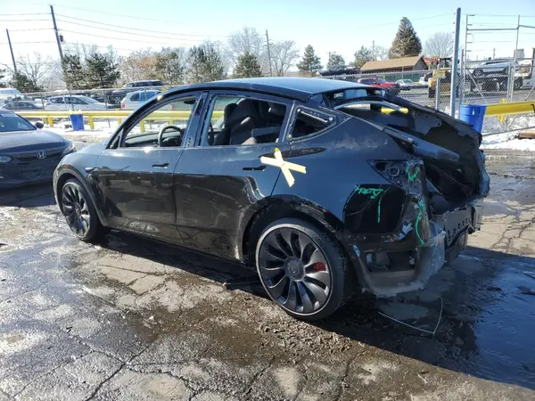 7SAYGDEF3PF925535 2023 TESLA MODEL Y - Image 2