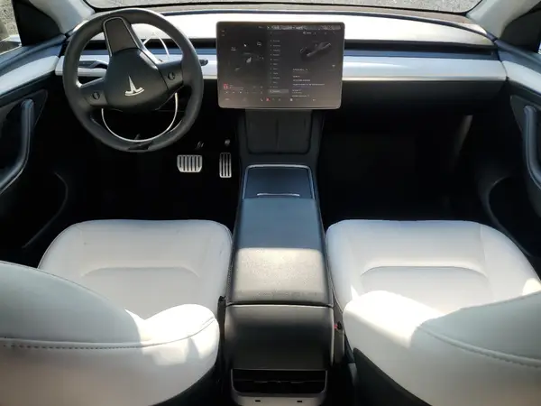7SAYGDEF3PF936485 2023 TESLA MODEL Y - Image 8
