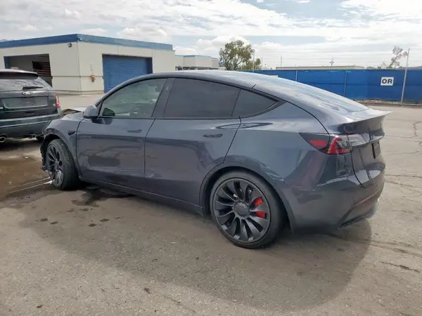 7SAYGDEF3PF958535 2023 TESLA MODEL Y - Image 2