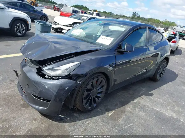 7SAYGDEF3RA257168 2024 TESLA MODEL Y - Image 2