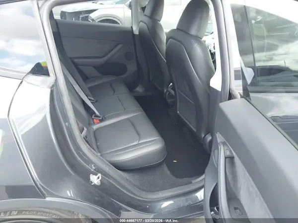 7SAYGDEF3RA257168 2024 TESLA MODEL Y - Image 8