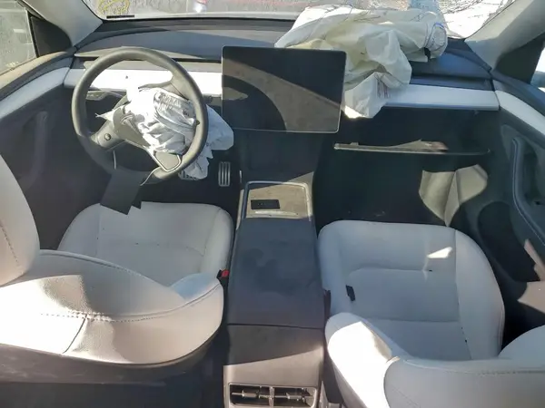 7SAYGDEF3RA274505 2024 TESLA MODEL Y - Image 8