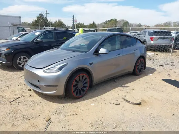 7SAYGDEF3RA294513 2024 TESLA MODEL Y - Image 2