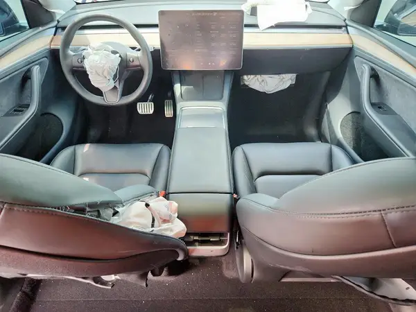 7SAYGDEF3RA295399 2024 TESLA MODEL Y - Image 8