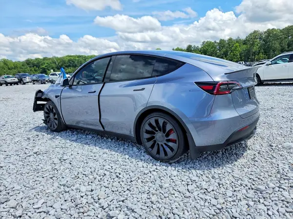 7SAYGDEF3RA295953 2024 TESLA MODEL Y - Image 2