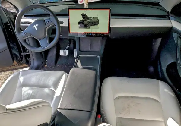 7SAYGDEF3RA304036 2024 TESLA MODEL Y - Image 8
