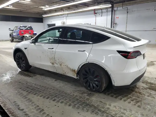 7SAYGDEF3RA307180 2024 TESLA MODEL Y - Image 2