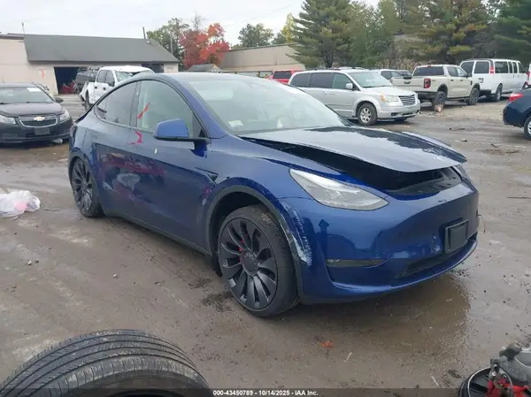 7SAYGDEF3RA323024 2024 TESLA MODEL Y - Image 1