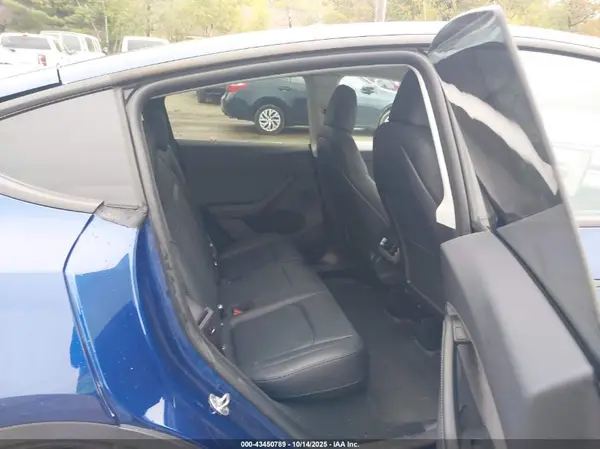 7SAYGDEF3RA323024 2024 TESLA MODEL Y - Image 8