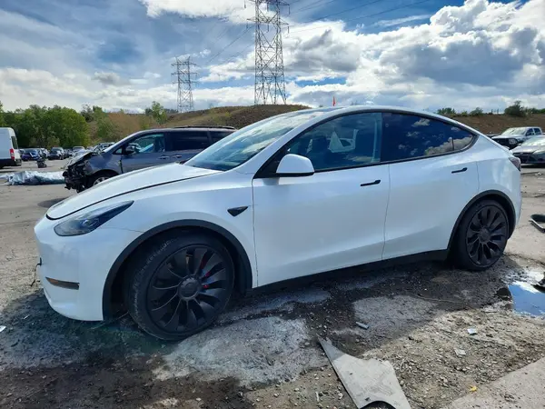 7SAYGDEF3RA329244 2024 TESLA MODEL Y - Image 1