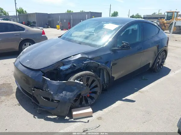 7SAYGDEF3RF020778 2024 TESLA MODEL Y - Image 2