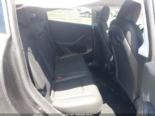 7SAYGDEF3RF020778 2024 TESLA MODEL Y - Image 8