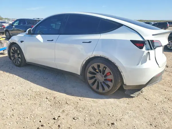 7SAYGDEF3RF027908 2024 TESLA MODEL Y - Image 2