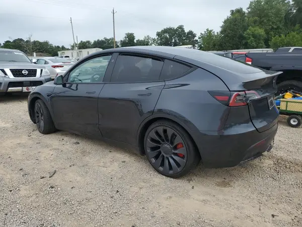 7SAYGDEF3RF028301 2024 TESLA MODEL Y - Image 2