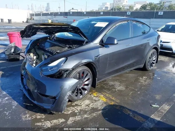 7SAYGDEF3RF050069 2024 TESLA MODEL Y - Image 2
