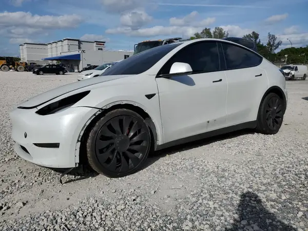 7SAYGDEF3RF050704 2024 TESLA MODEL Y - Image 1