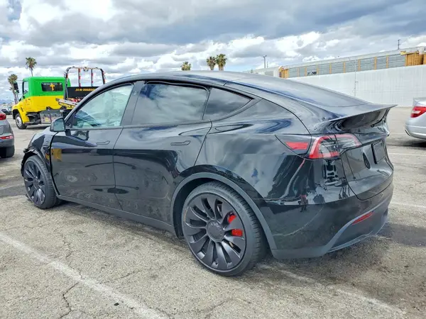 7SAYGDEF3RF053392 2024 TESLA MODEL Y - Image 2