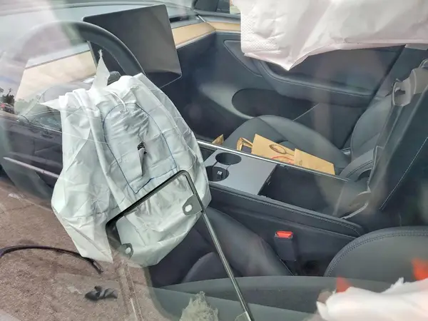7SAYGDEF3RF053392 2024 TESLA MODEL Y - Image 8