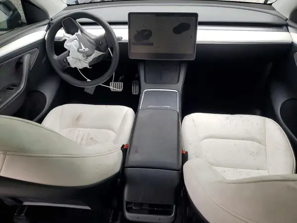 7SAYGDEF3RF066031 2024 TESLA MODEL Y - Image 8