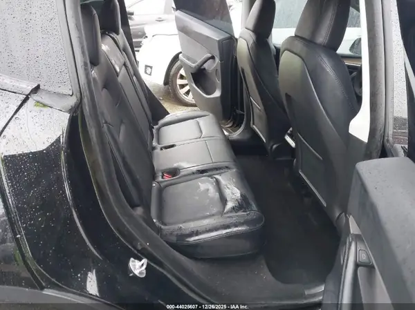 7SAYGDEF3RF078227 2024 TESLA MODEL Y - Image 8