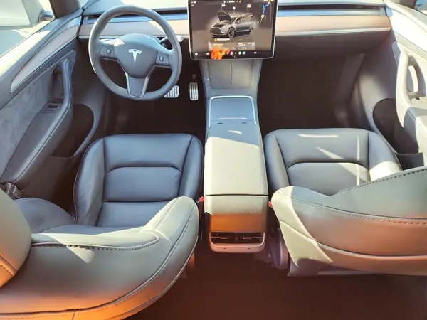 7SAYGDEF3RF080978 2024 TESLA MODEL Y - Image 8